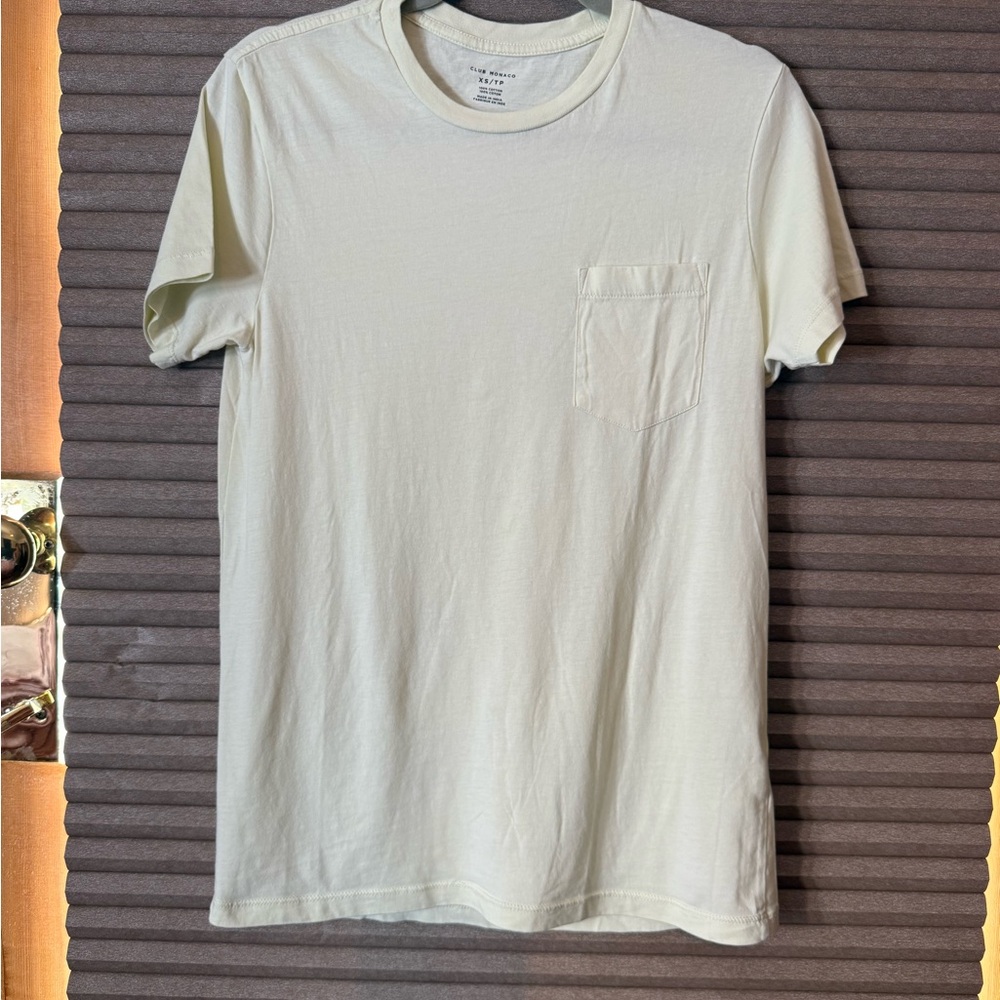 Club Monaco XS light yellow cotton tee